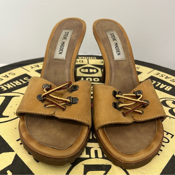 Steve Madden Hooter Lace Up Heels Sandals Natural Nubuc Leather Size 6.5 B - Picture 1 of 11